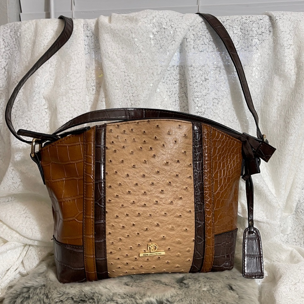 ND New Directions crossbody purse